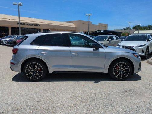Florett Silver Metallic 2024 Audi SQ5 3.0T Premium Plus