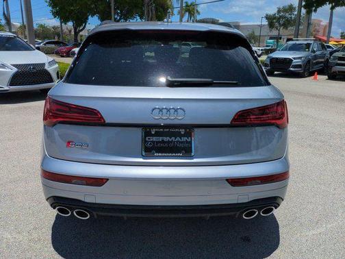 Florett Silver Metallic 2024 Audi SQ5 3.0T Premium Plus
