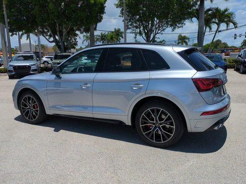 Florett Silver Metallic 2024 Audi SQ5 3.0T Premium Plus