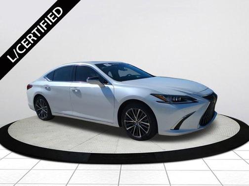 2022 Lexus ES 350 Base