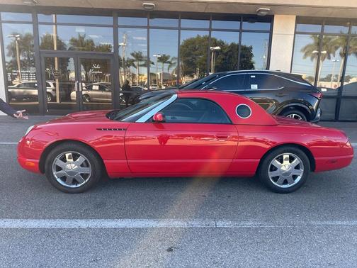 2002 Ford Thunderbird Base