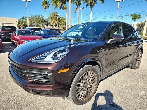 2023 Porsche Cayenne Platinum Edition