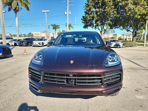 2023 Porsche Cayenne Platinum Edition