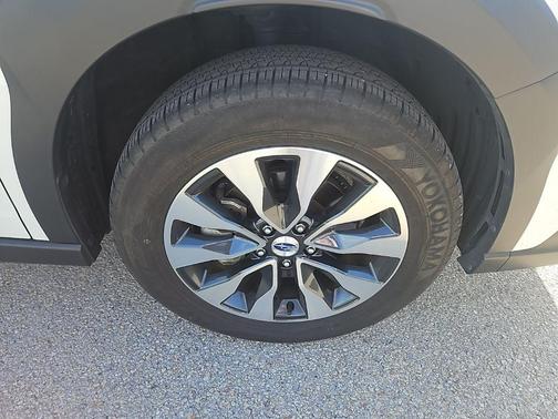 2023 Subaru Outback Touring