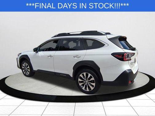 Crystal White Pearl 2023 Subaru Outback Touring