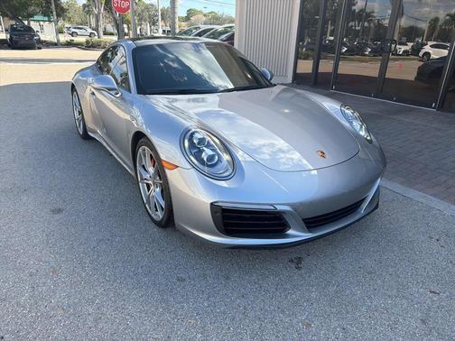 2019 Porsche 911 Carrera 4S