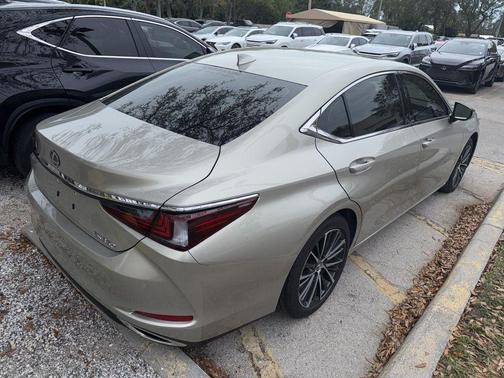 2025 Lexus ES 350 Base