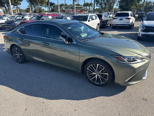 2023 Lexus ES 350 Base