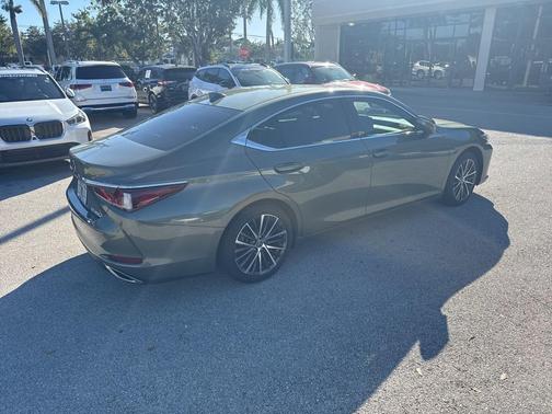 2023 Lexus ES 350 Base