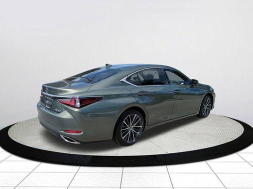 2023 Lexus ES 350 Base
