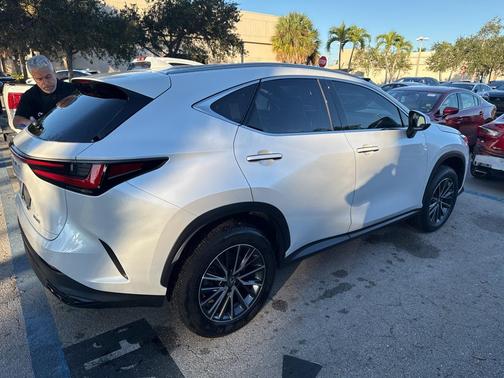 2024 Lexus NX 250 Premium