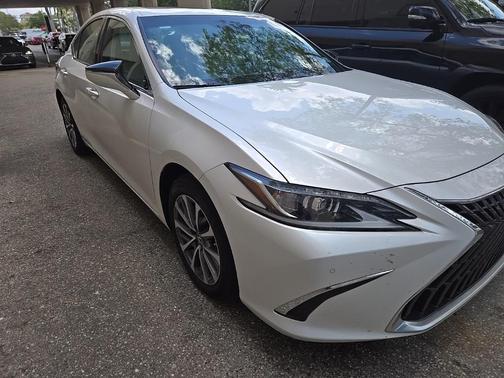 2022 Lexus ES 300h 300H