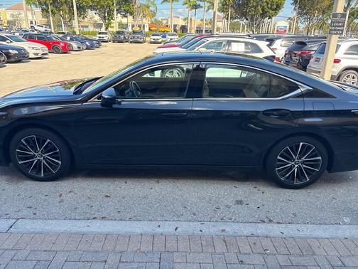 2024 Lexus ES 350 Base