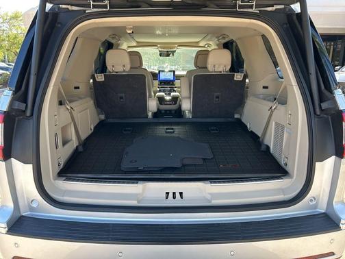 INGOT SILVER METALLIC 2018 Lincoln Navigator Select