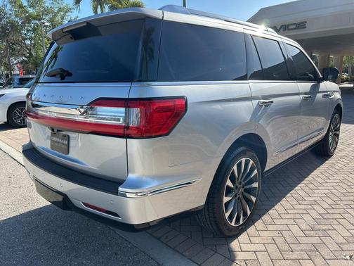 INGOT SILVER METALLIC 2018 Lincoln Navigator Select