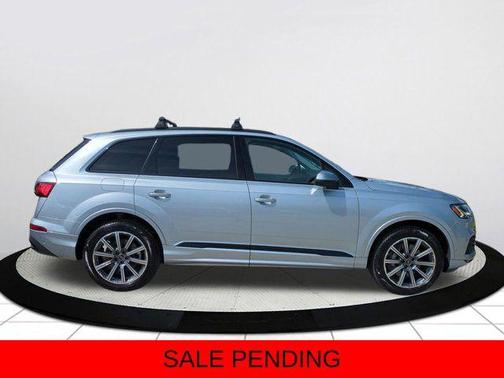 Satellite Silver Metallic 2023 Audi Q7 45 Premium Plus