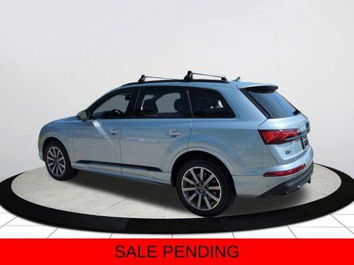 Satellite Silver Metallic 2023 Audi Q7 45 Premium Plus