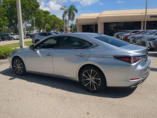 2025 Lexus ES 350 350