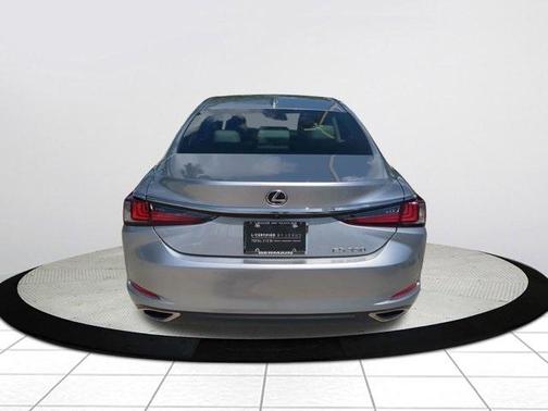 2025 Lexus ES 350 350