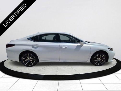 Eminent White Pearl 2024 Lexus ES 350 Base