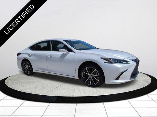 Eminent White Pearl 2024 Lexus ES 350 Base