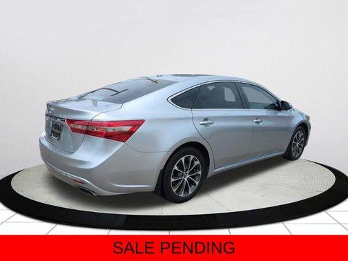 Celestial Silver Metallic 2018 Toyota Avalon XLE Premium