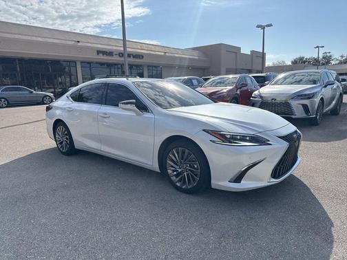 2025 Lexus ES 350 Ultra Luxury