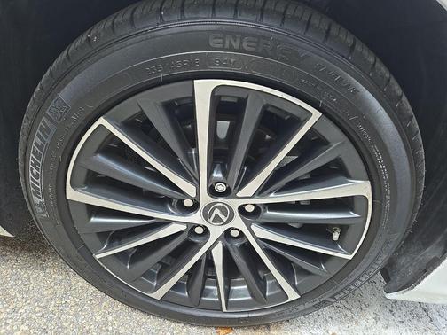 Eminent White Pearl 2024 Lexus ES 350 Base