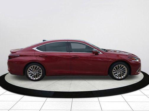 2022 Lexus ES 350 Ultra Luxury