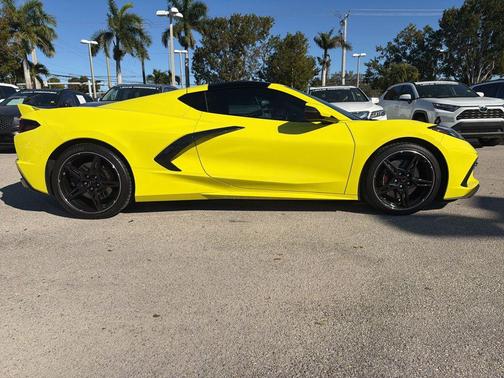 2020 Chevrolet Corvette Stingray w/2LT