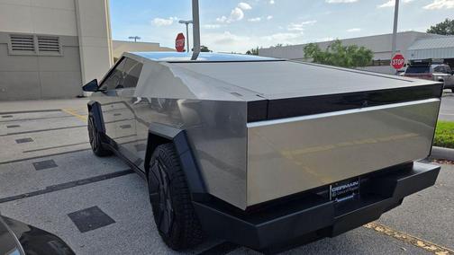2025 Tesla Cybertruck Cyberbeast