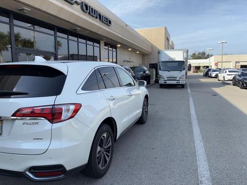 2017 Acura RDX Advance Package