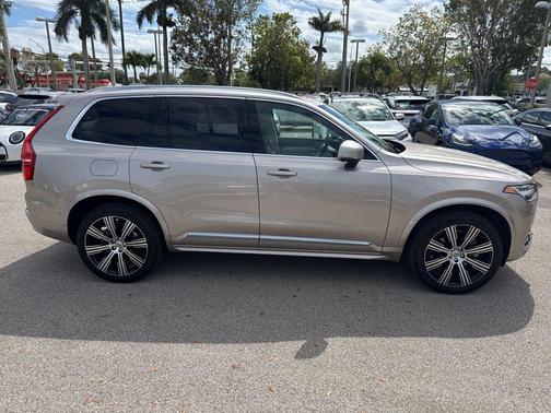 Bright Dusk Metallic 2025 Volvo XC90 B5 Plus