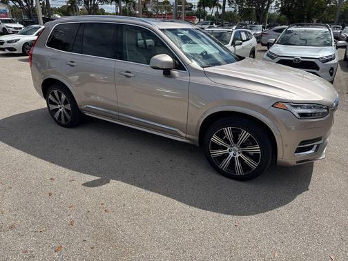 Bright Dusk Metallic 2025 Volvo XC90 B5 Plus