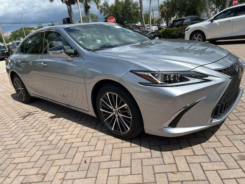 Iridium 2025 Lexus ES 350 Base