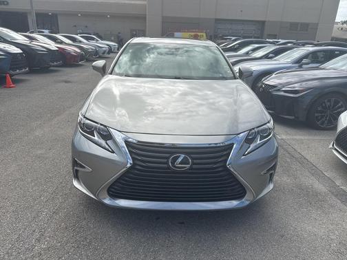 2017 Lexus ES 350 Base