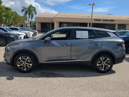 2023 Kia Sportage EX
