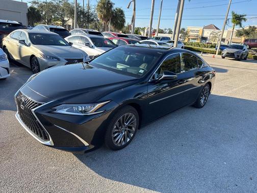 2024 Lexus ES 350 Luxury