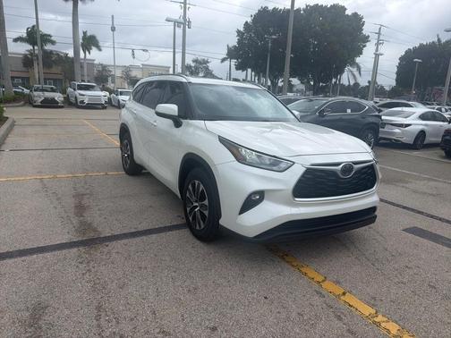 2020 Toyota Highlander XLE