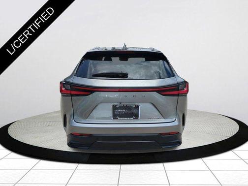 Atomic Silver 2024 Lexus NX 250 Base