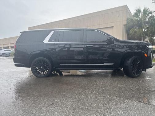 2021 Cadillac Escalade ESV Premium Luxury