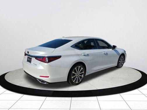 2020 Lexus ES 350 Base