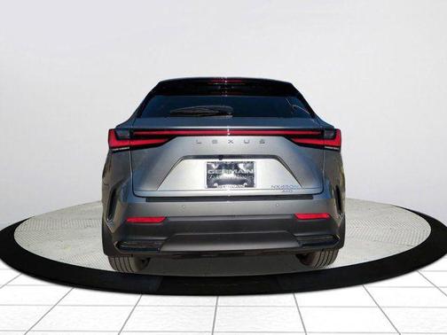 2026 Lexus NX 450h+ Luxury