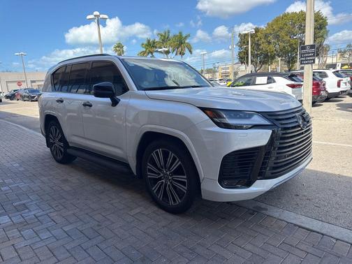 2022 Lexus LX 600 Luxury