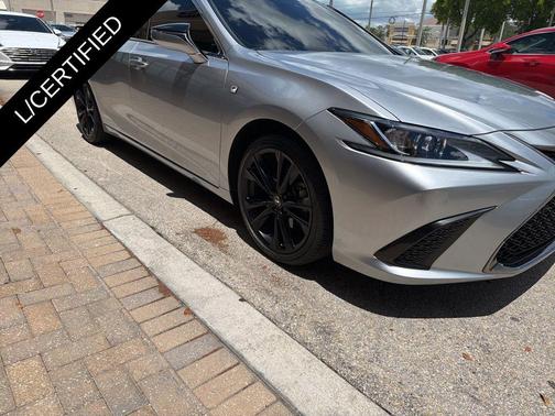 Iridium 2022 Lexus ES 350 F Sport
