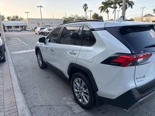 2025 Toyota RAV4 Limited