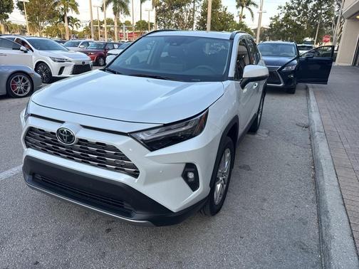 2025 Toyota RAV4 Limited