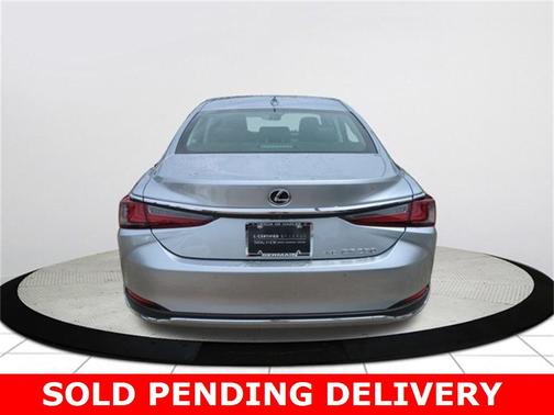 2022 Lexus ES 250 Base