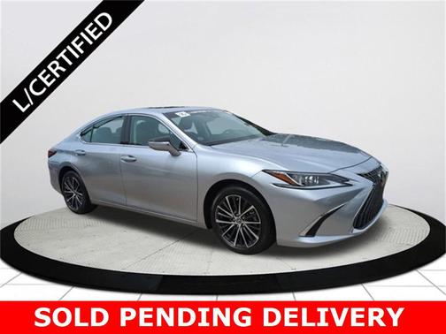 2022 Lexus ES 250 Base
