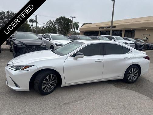 2020 Lexus ES 300h Base